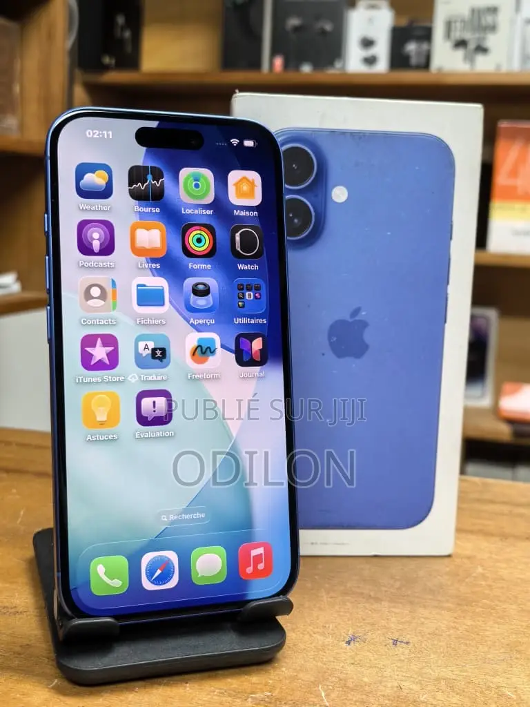 New Apple iPhone 16 128 GB Blue