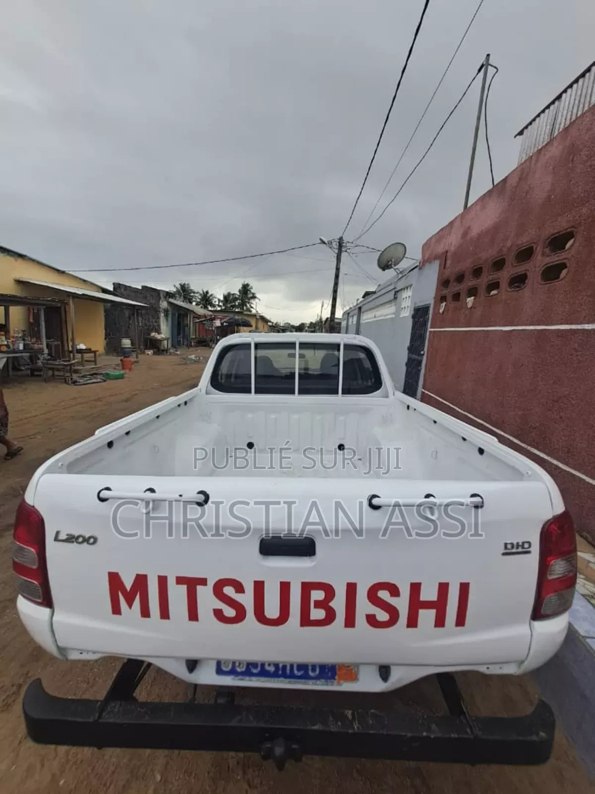 Mitsubishi L200 2014 Blanc cassé