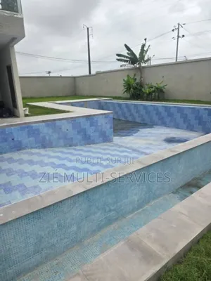 6chbre Duplex dans Zié Multi-Service, Bingerville à Vendre