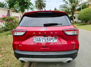 Ford Escape 2022 Rouge