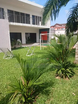 7chbre Duplex dans Zié Multi-Service, Cocody à Vendre