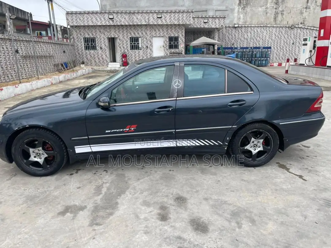 Mercedes-Benz C200 2003 Blue