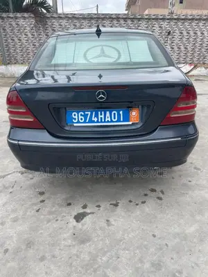 Mercedes-Benz C200 2003 Blue