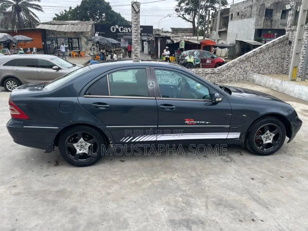 Mercedes-Benz C200 2003 Blue