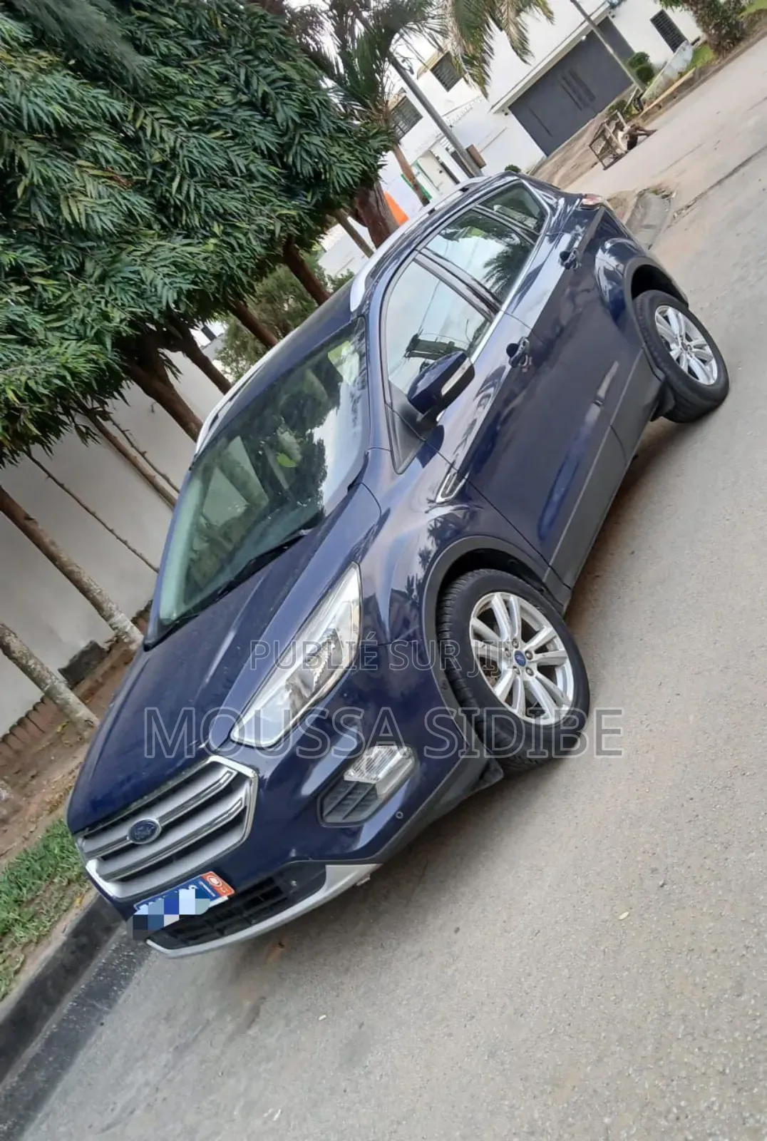 Ford Escape SE 4x4 2019 Blue