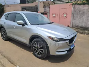 Photo - Mazda CX-5 Sport AWD 2018 Gris