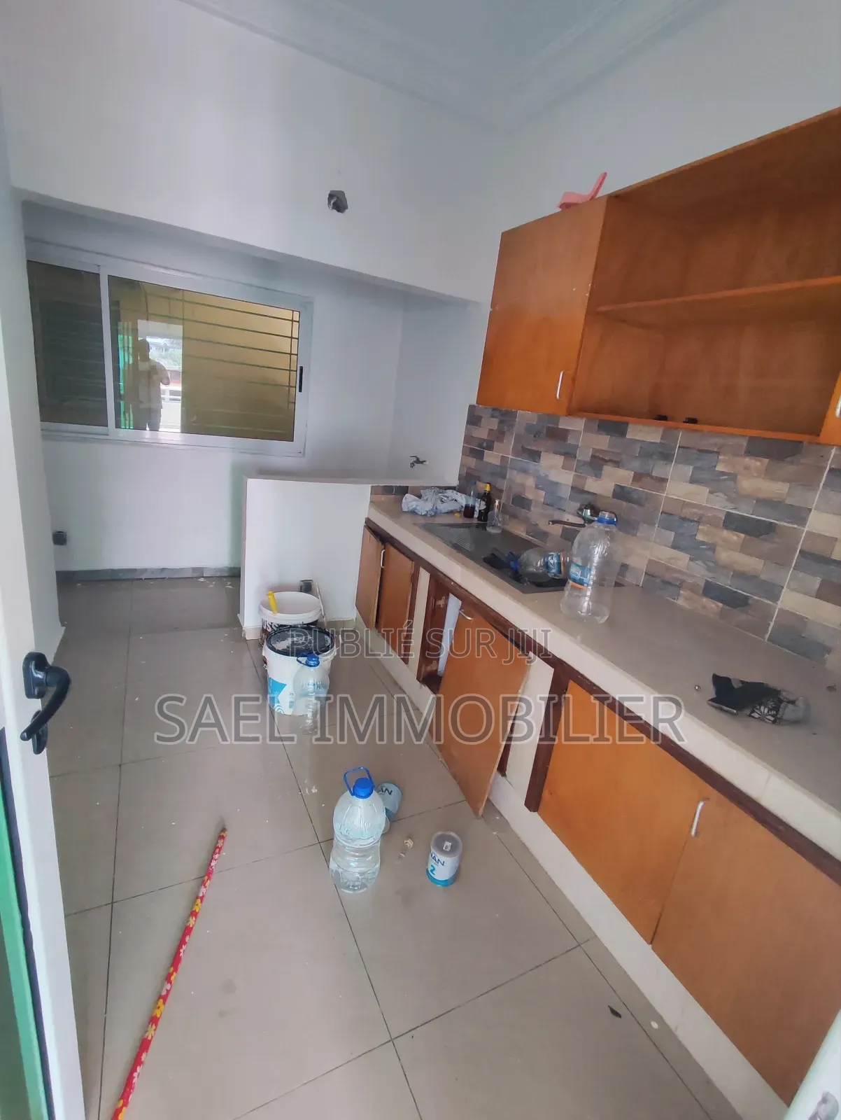 2chbre Appartement dans Sael, Cocody à Louer