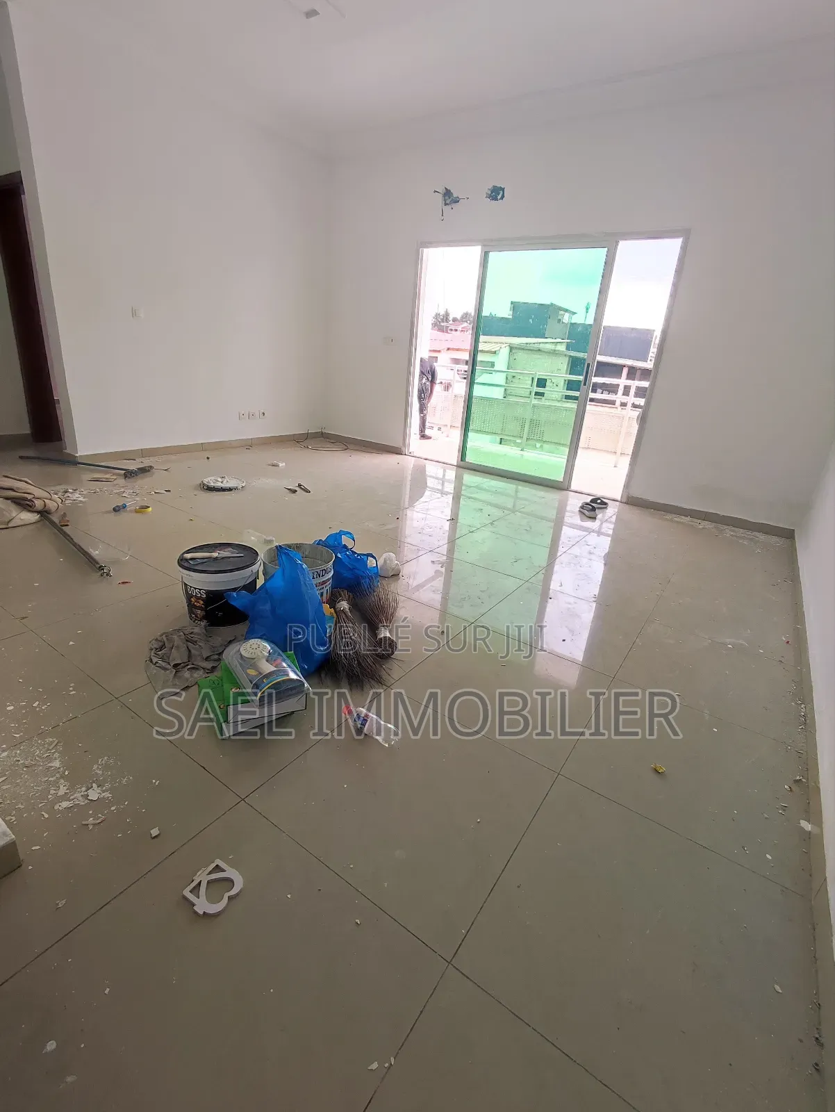 2chbre Appartement dans Sael, Cocody à Louer