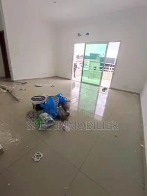 2chbre Appartement dans Sael, Cocody à Louer