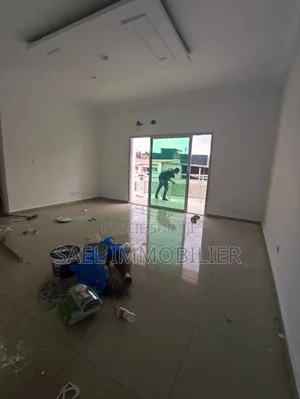 2chbre Appartement dans Sael, Cocody à Louer