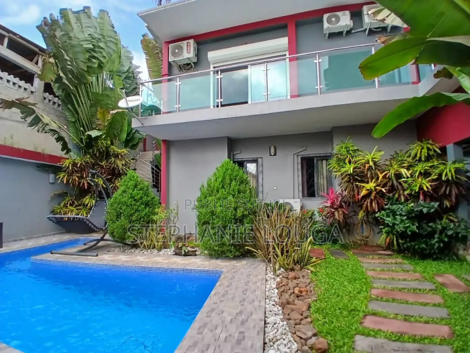 Furnished 5chbre Duplex dans Grand Bassam Rosier à Louer