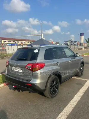 Suzuki Vitara 2019 Gris
