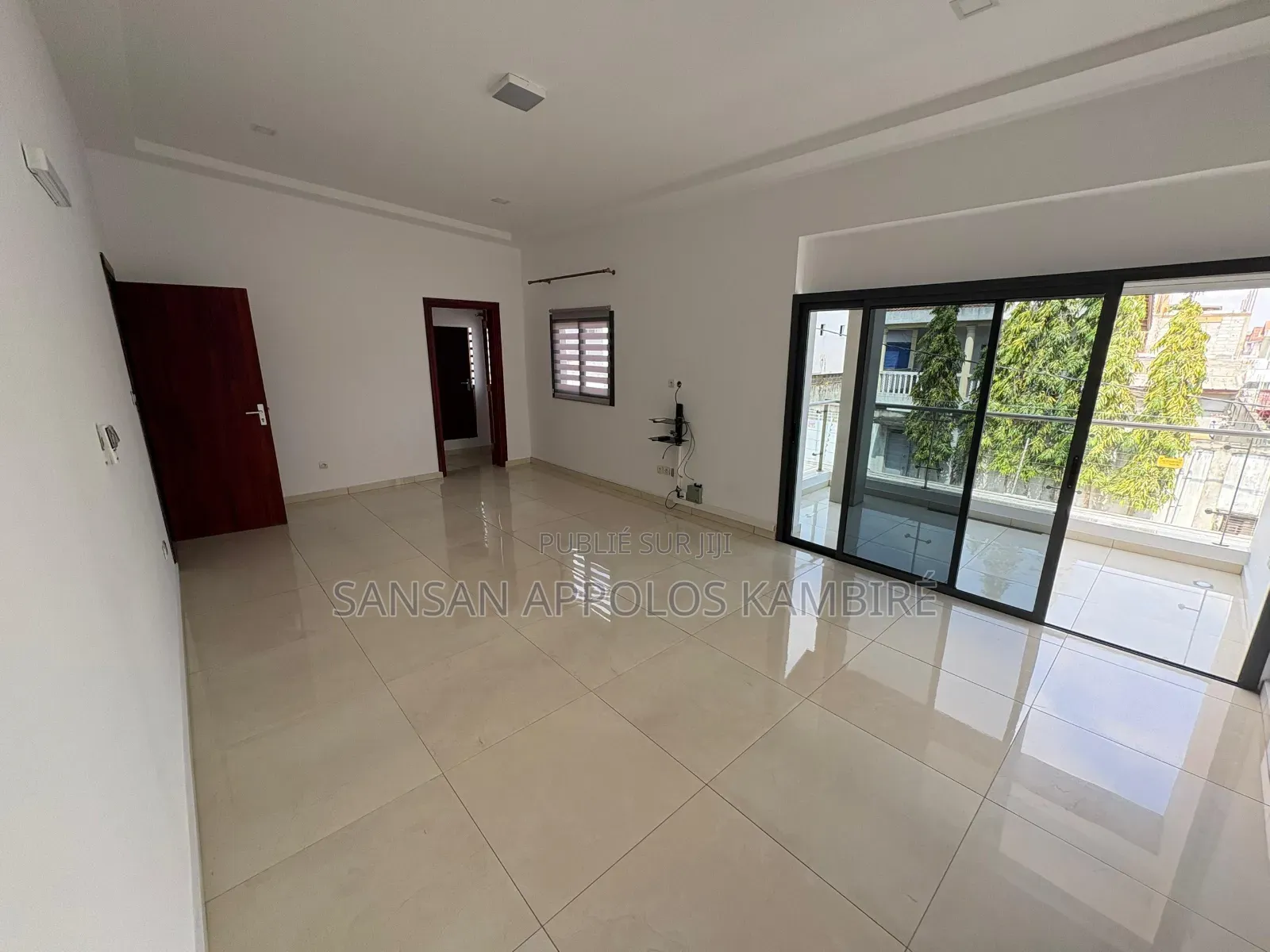 4chbre Duplex dans Une Excellente Villa, Cocody à Vendre