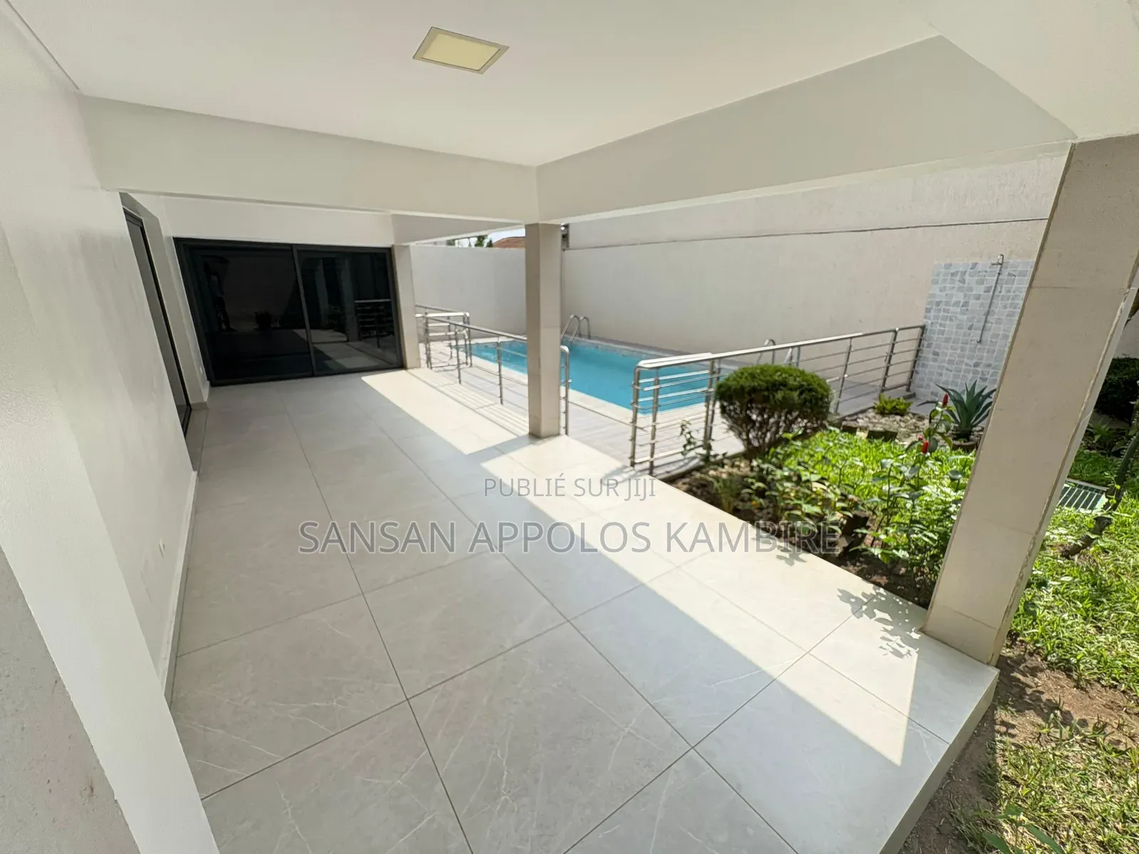 4chbre Duplex dans Une Excellente Villa, Cocody à Vendre