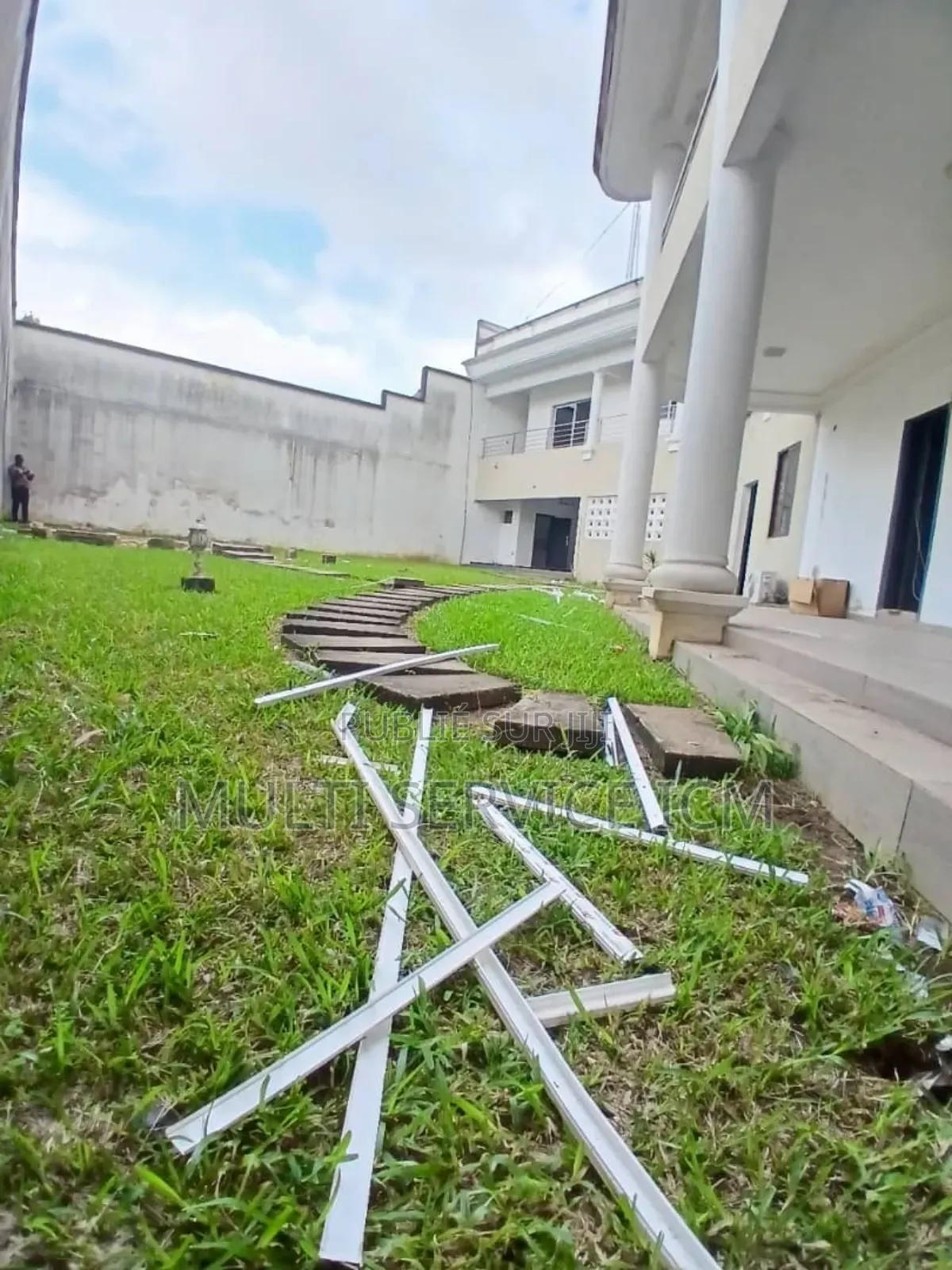 14chbre Duplex dans Ismaël Coulibaly, Cocody à Vendre