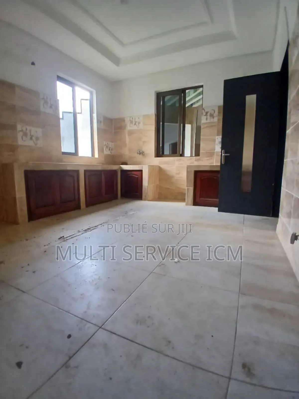 14chbre Duplex dans Ismaël Coulibaly, Cocody à Vendre