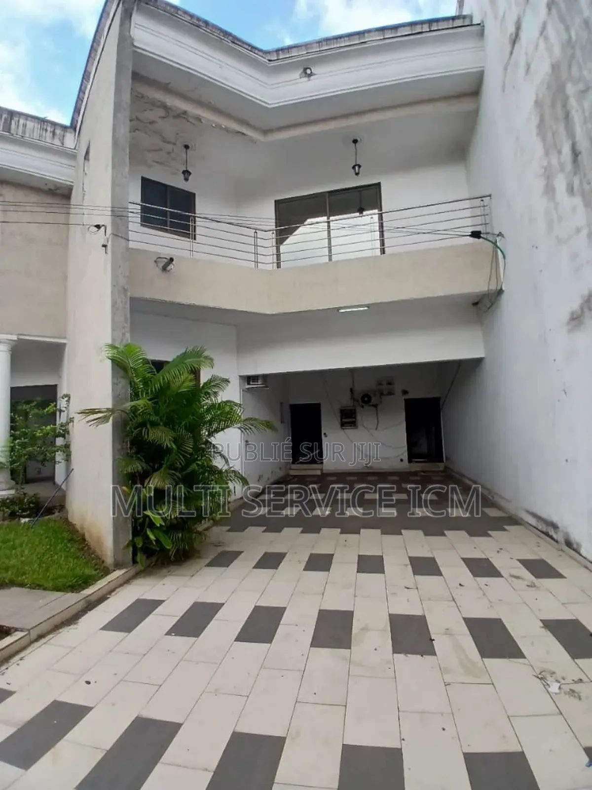 14chbre Duplex dans Ismaël Coulibaly, Cocody à Vendre