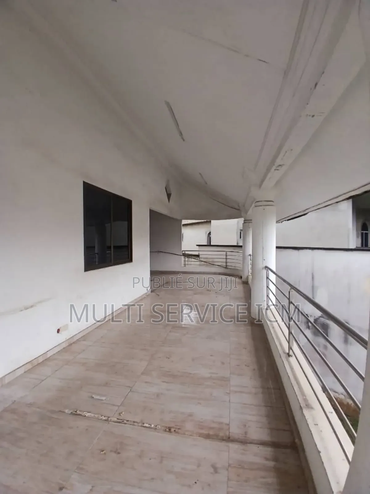 14chbre Duplex dans Ismaël Coulibaly, Cocody à Vendre