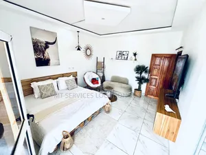 Furnished 1chbre Studio dans Mt Service, Cocody à Louer