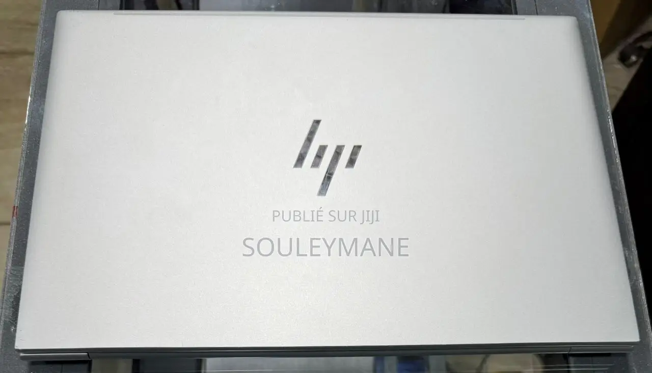 Ordinateur Portable HP EliteBook 860 G10 16GB Intel Core I7 SSD 512GB