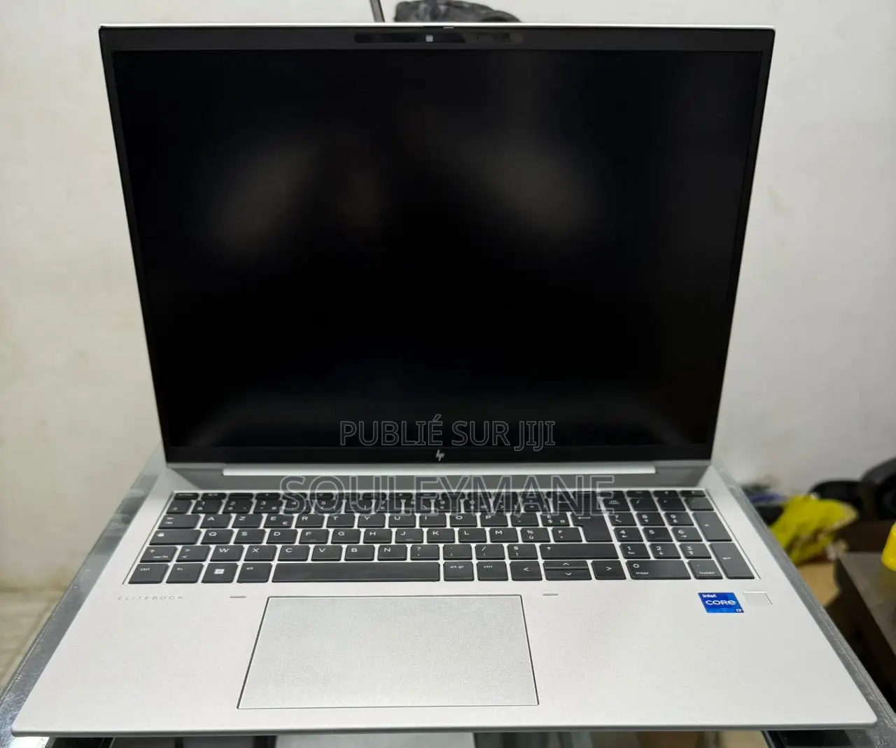 Ordinateur Portable HP EliteBook 860 G10 16GB Intel Core I7 SSD 512GB