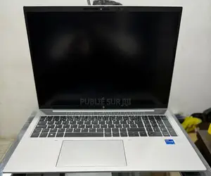 Ordinateur Portable HP EliteBook 860 G10 16GB Intel Core I7 SSD 512GB