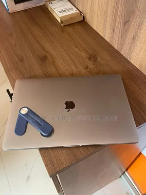 Ordinateur Portable Apple MacBook 2017 16GB Intel SSD 256GB