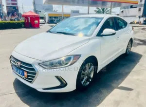 Hyundai Elantra 2019 Blanc
