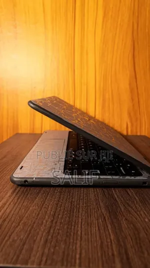 Photo - New Ordinateur portable Dell Chromebook 3180 4GB SSD 16 GB