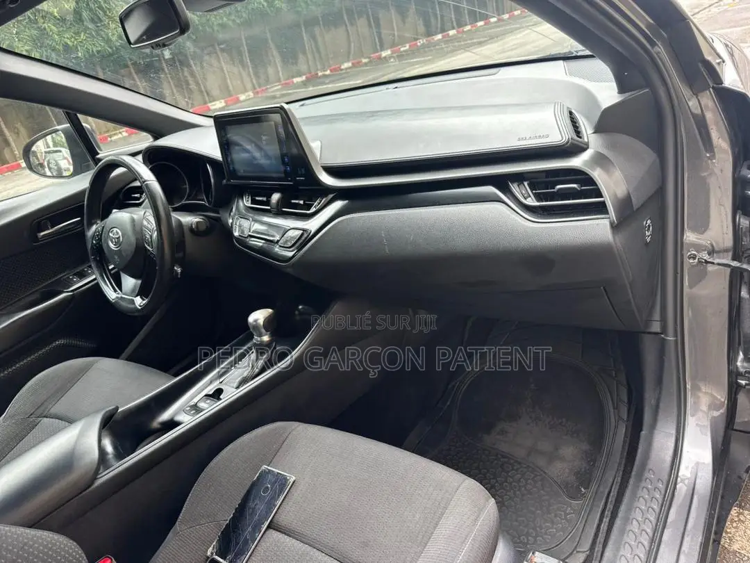 Toyota C-HR 2017 Noir Mat