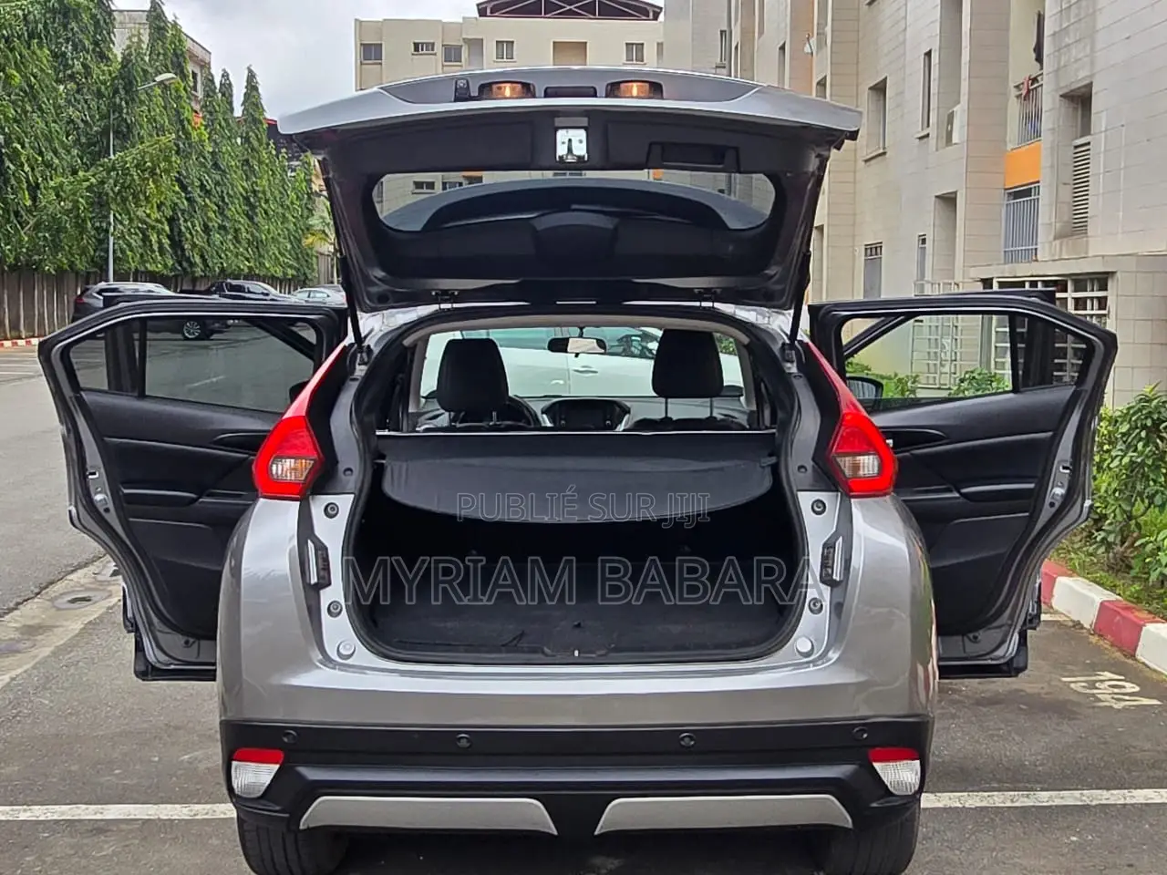 Mitsubishi Eclipse Cross 2021 Gris