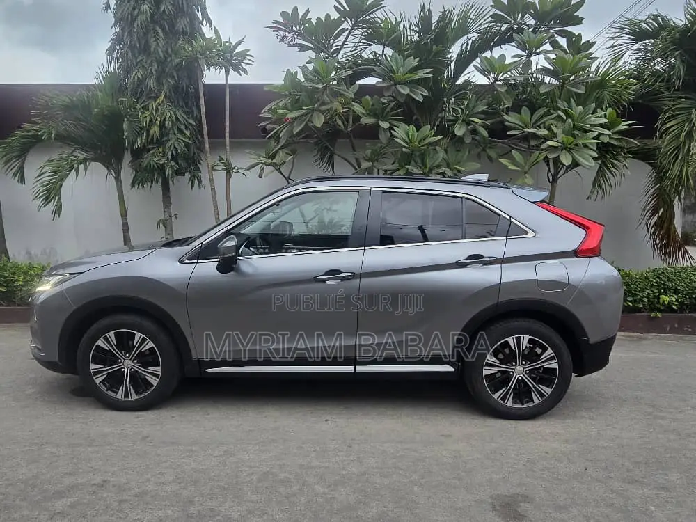 Mitsubishi Eclipse Cross 2021 Gris