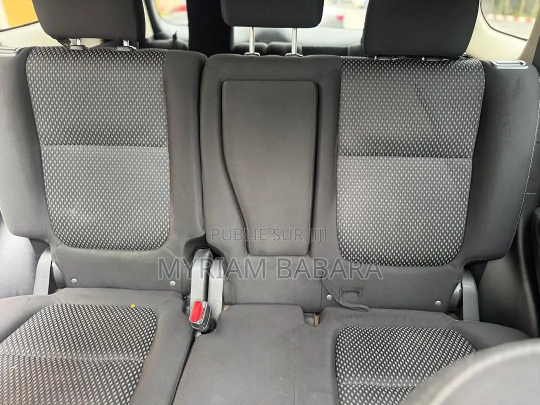 Mitsubishi Outlander 2018 Blue