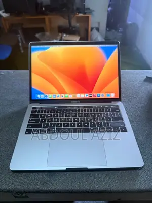 Photo - Ordinateur Portable Apple MacBook Pro 2017 8GB Intel Core I5 SSD 256GB