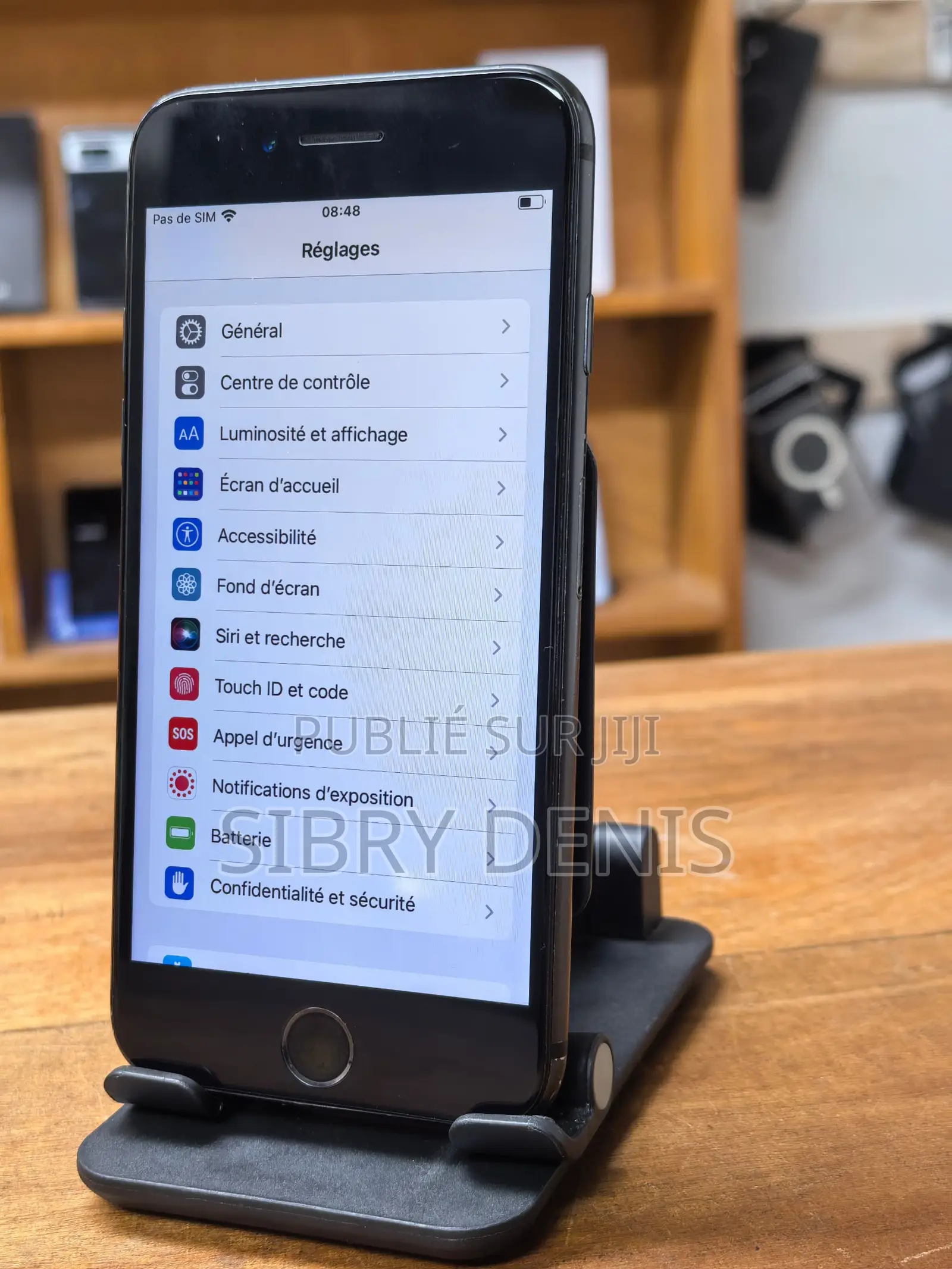 New Apple iPhone 8 64 GB Black