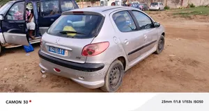 Peugeot 206 1.6 2001 Gris