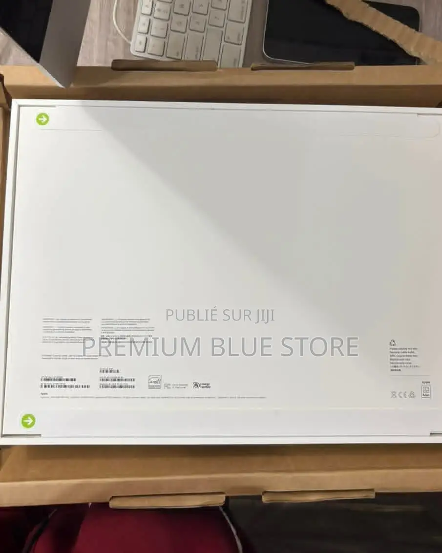 Neuf Apple MacBook Pro 2024 M4 14-Inch 24GB Apple M4 Pro SSD 512GB