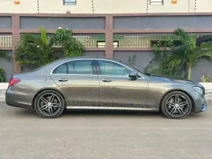 Mercedes-Benz E400 2018 Gris