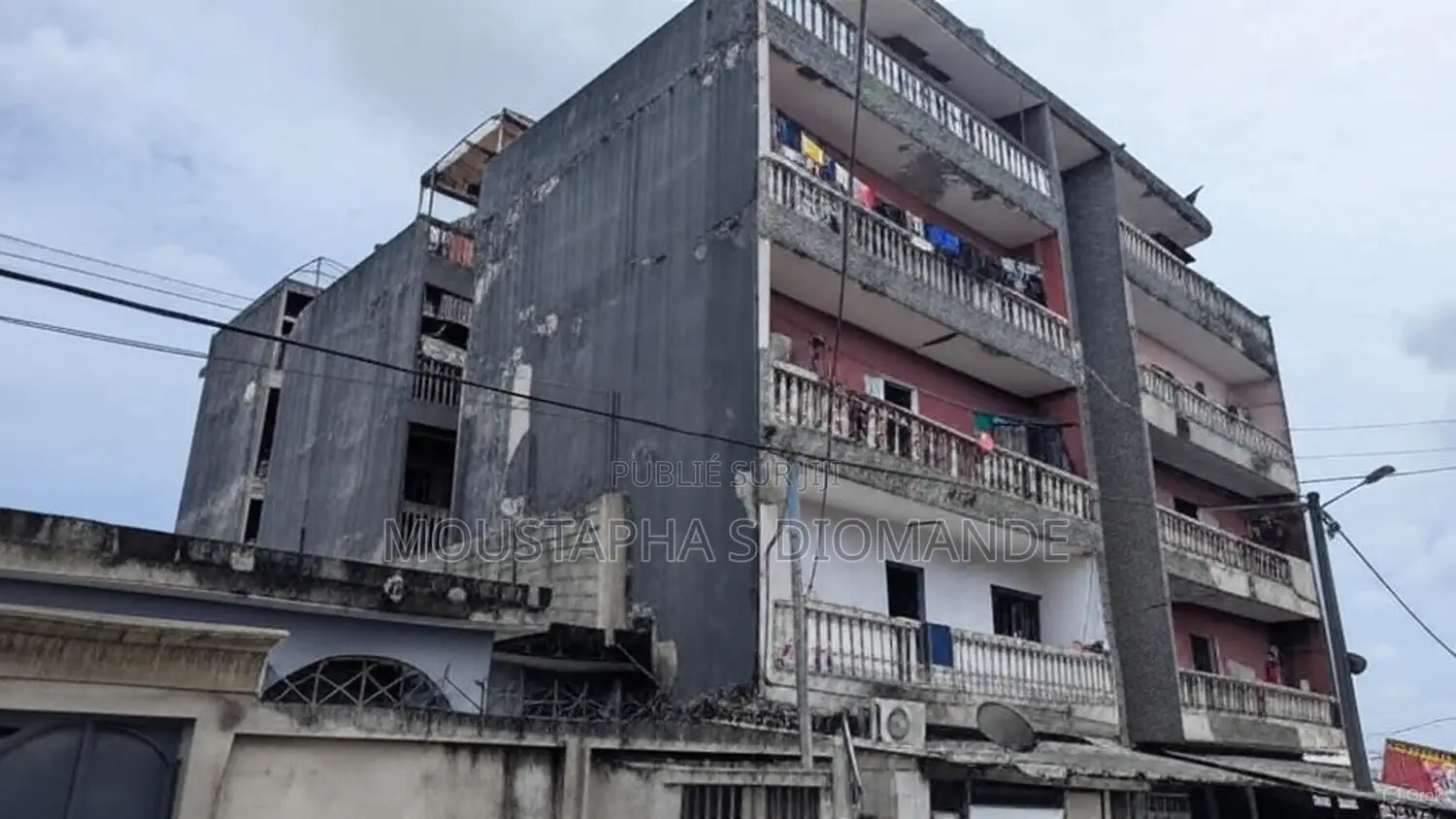 13chbre Appartement dans Diomande Moustapha, Yopougon à Vendre