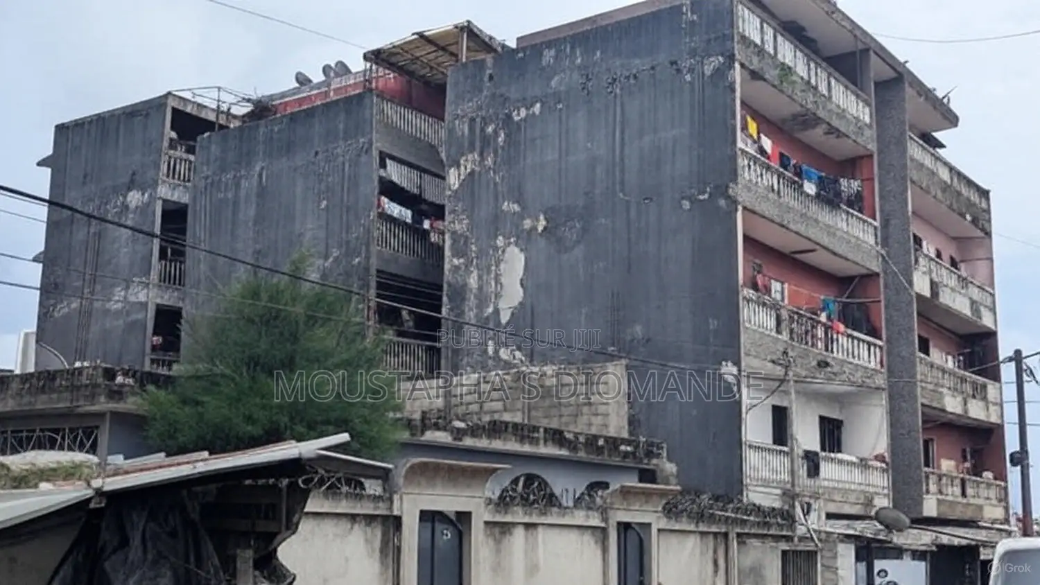 13chbre Appartement dans Diomande Moustapha, Yopougon à Vendre