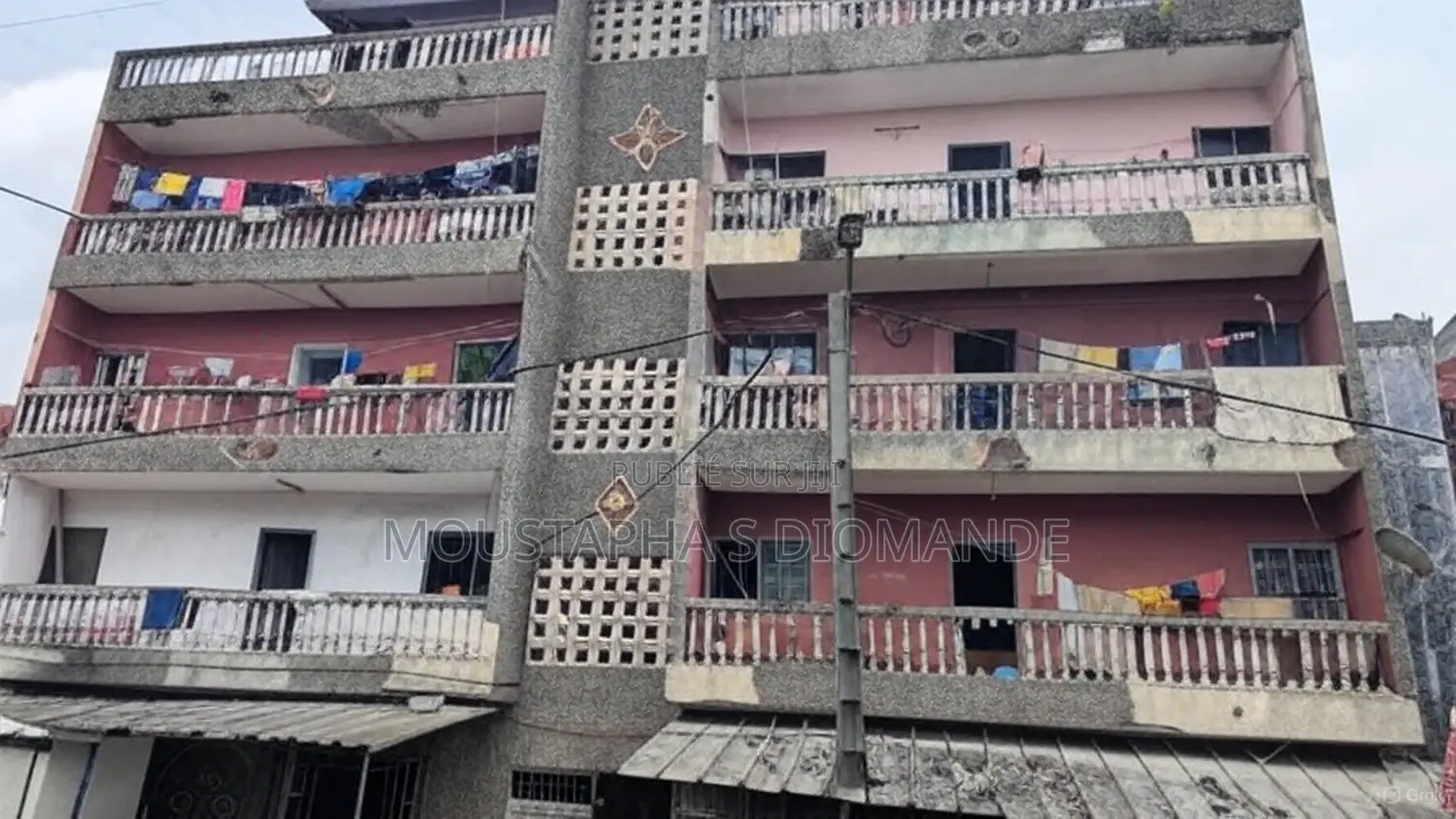 13chbre Appartement dans Diomande Moustapha, Yopougon à Vendre