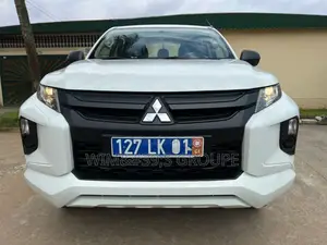 Photo - Mitsubishi L200 2022 Blanc