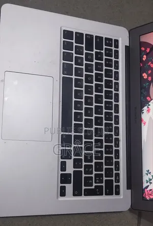 New Apple MacBook Air 2017 8GB Intel Core I5 SSD 256GB