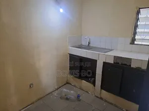 1chbre Studio dans Yopougon à Louer