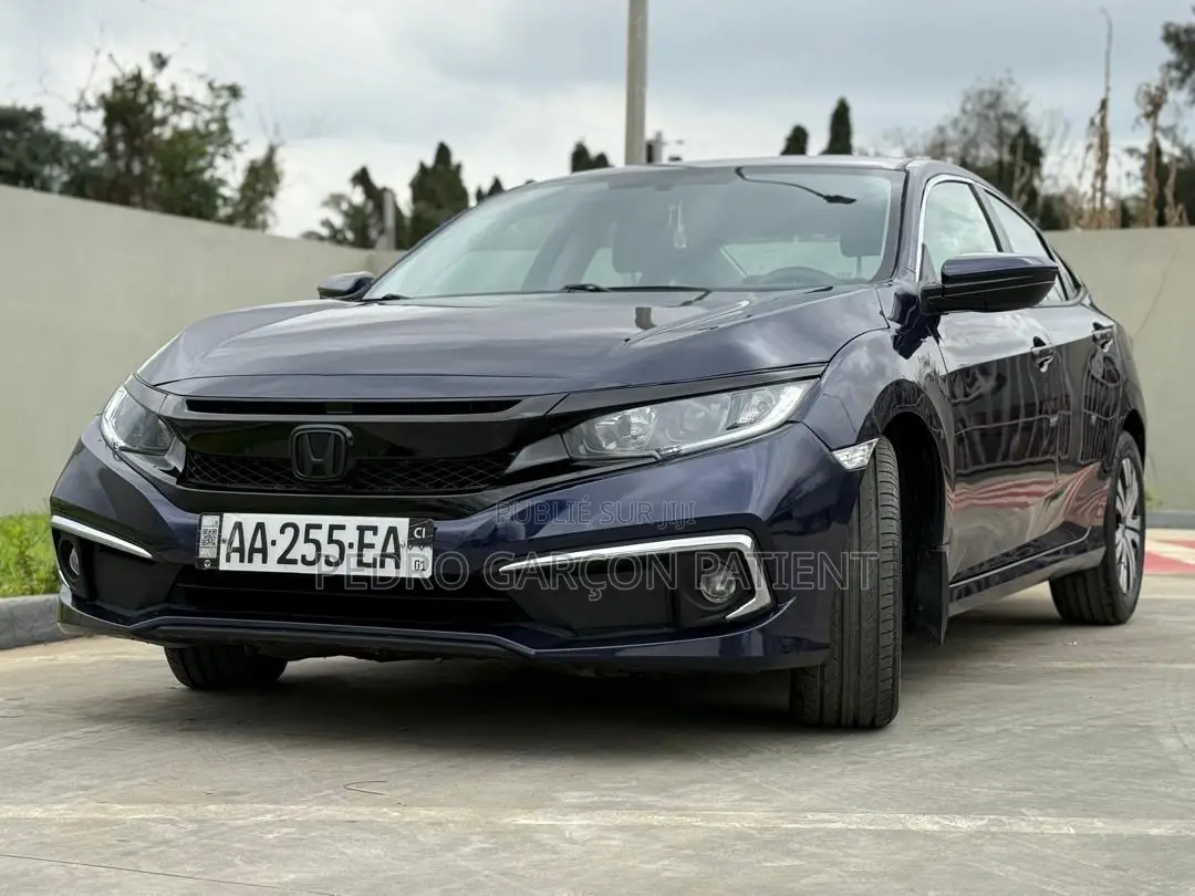 Honda Civic 2018 Noir Mat