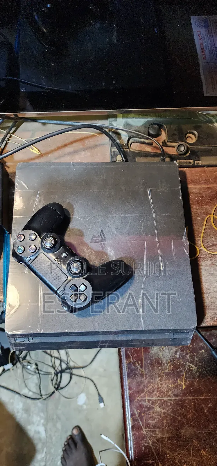 Ps4 Slim Cracker Avec 12 Jeux