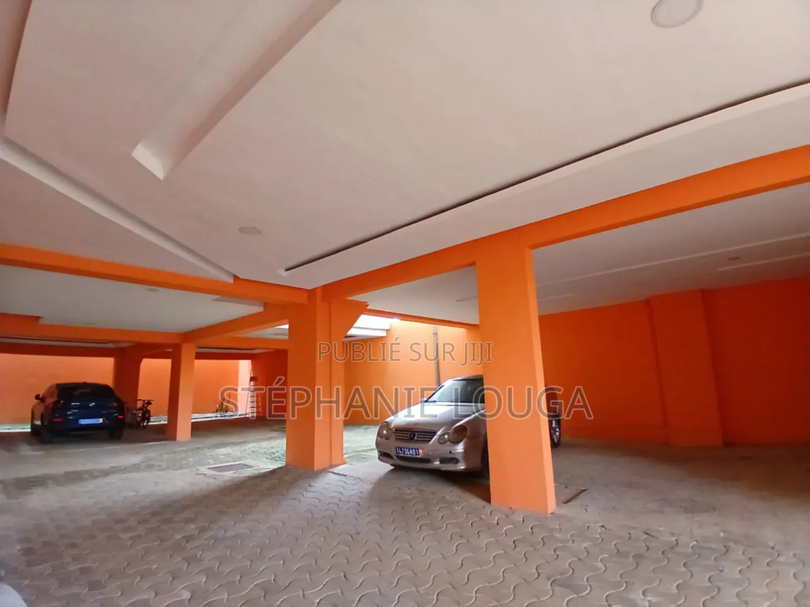 2chbre Appartement dans Grand Bassam, Cité à Louer