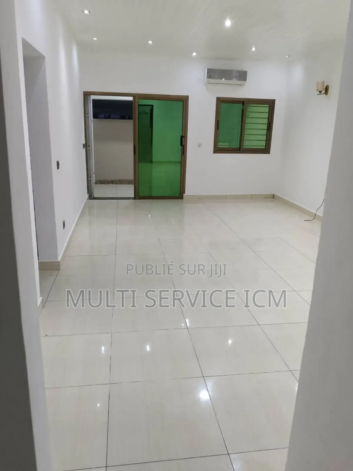 7chbre Duplex dans Ismaël Coulibaly, Cocody à Vendre