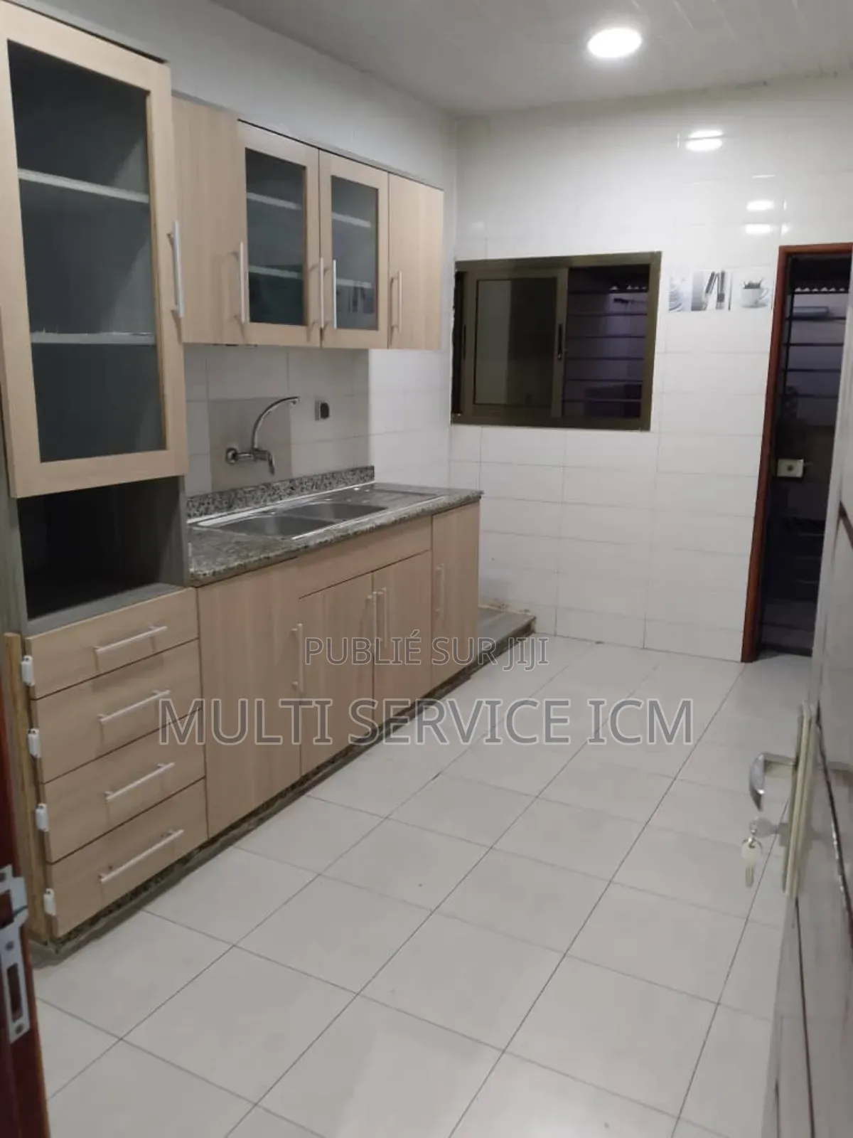 7chbre Duplex dans Ismaël Coulibaly, Cocody à Vendre