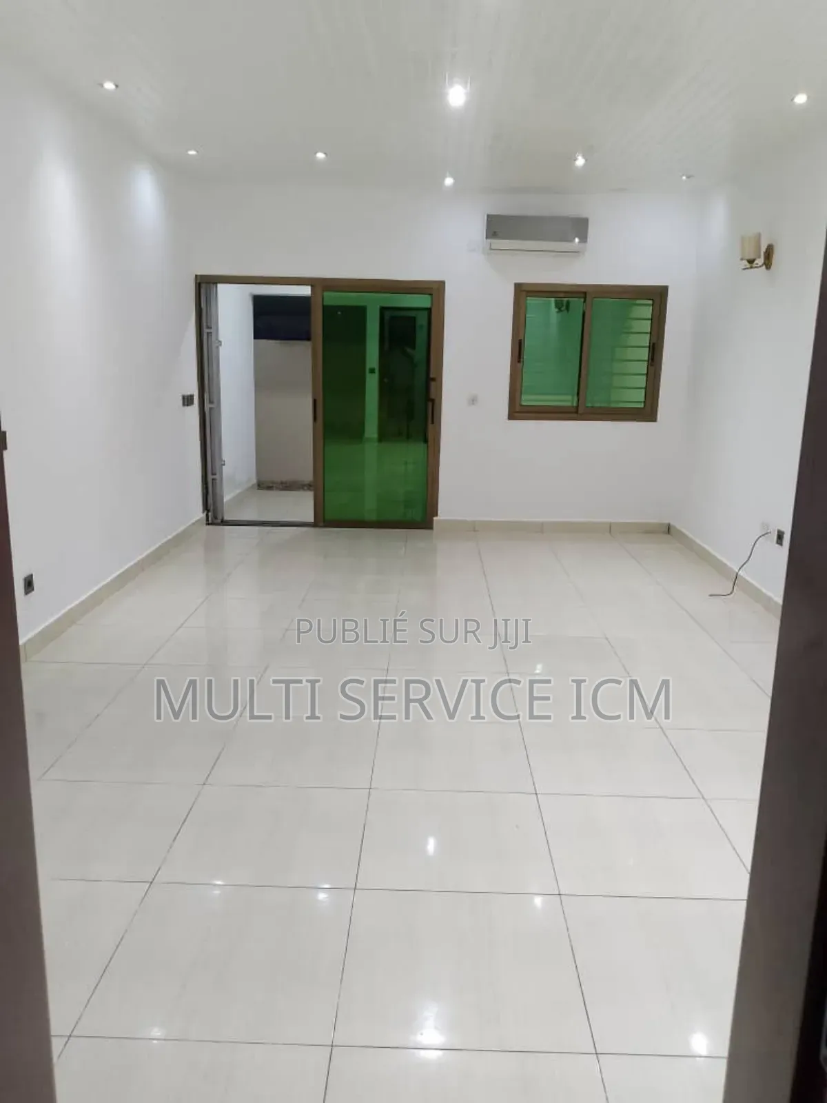 7chbre Duplex dans Ismaël Coulibaly, Cocody à Vendre